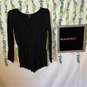 Size M Forever 21 Black Long Sleeved Romper D2